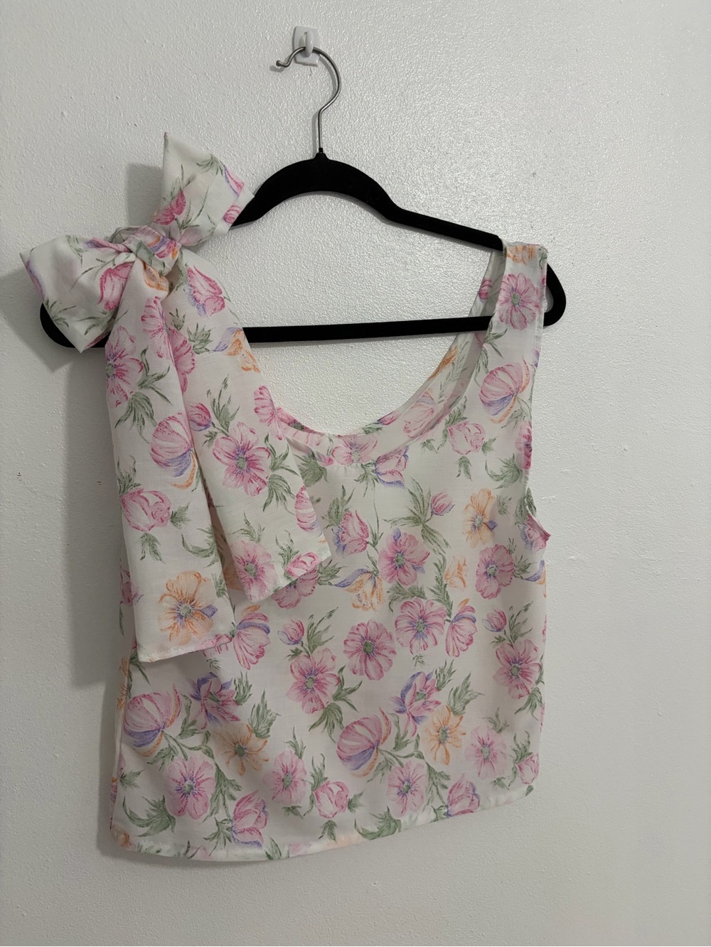 Floral One-Shoulder Bow Camisole - White with Pink Floral
